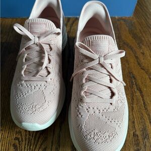 Skechers Light Pink slip in sneakers - brand new! Size 9